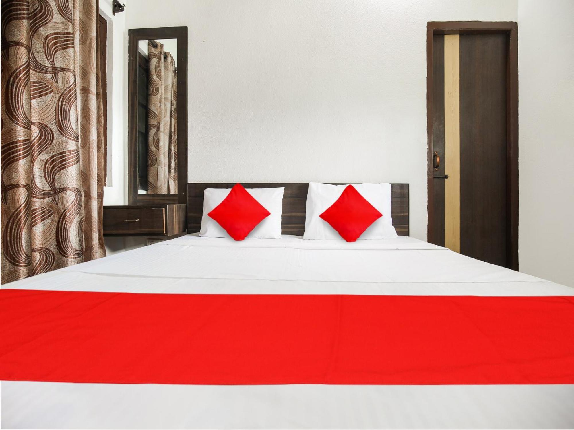 Oyo Flagship Hotel Le Aley Regency Ludhiana Exterior photo
